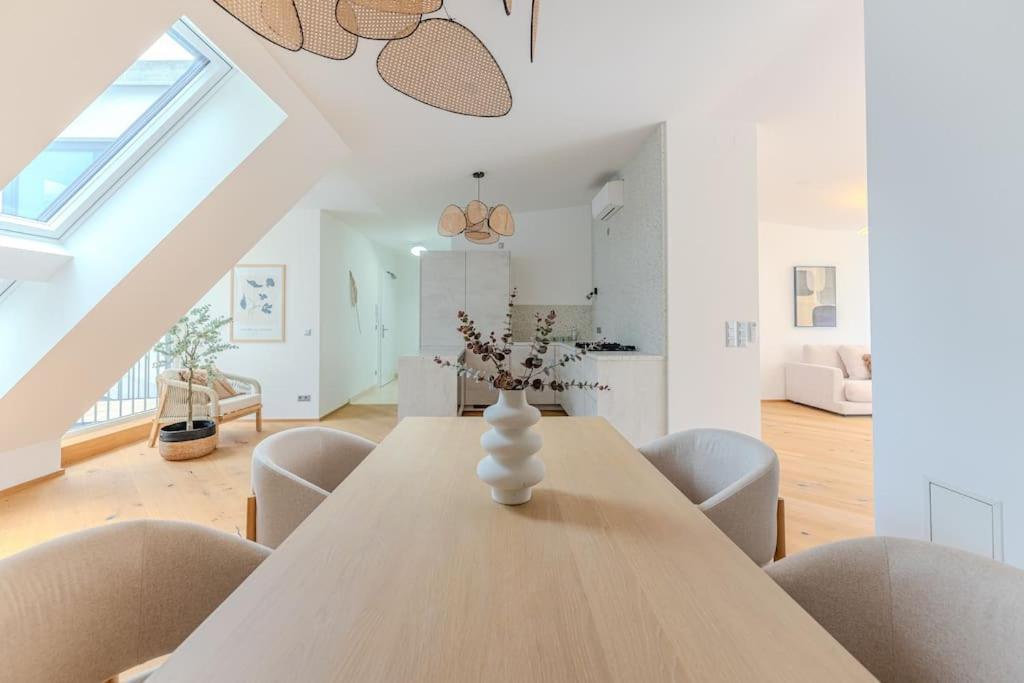 Apartamento Neustift Deluxe Viena Exterior foto